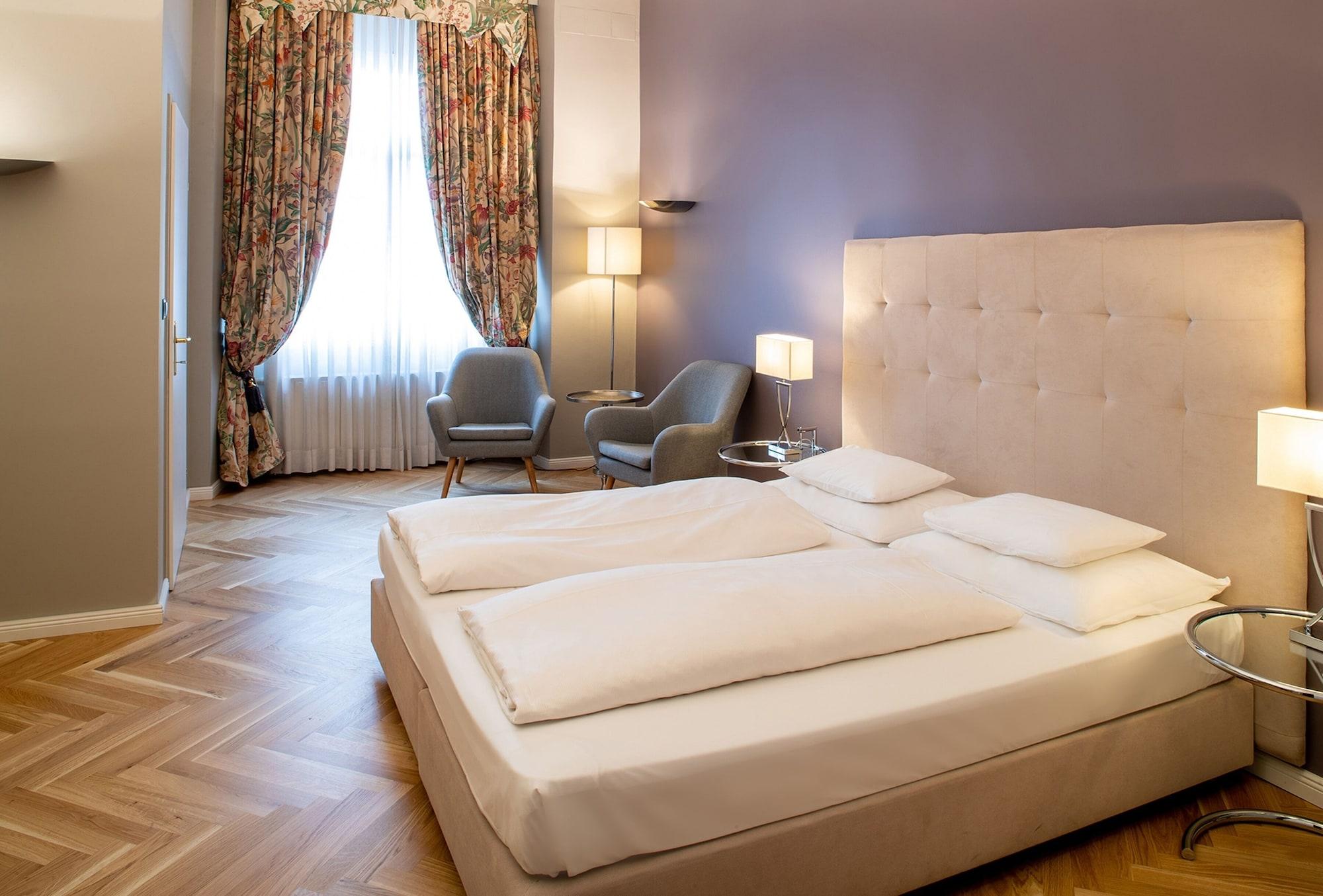 Boutique Hotel Dom - Rooms & Suites Грац Екстериор снимка